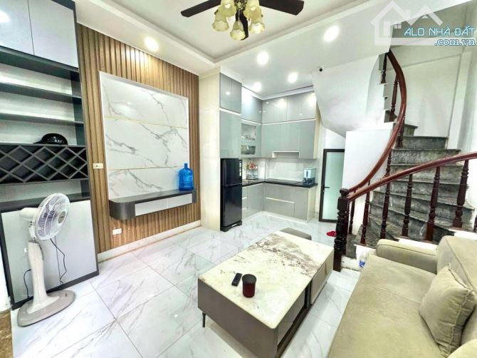 Bán nhà Nguyễn Đức Cảnh -✅ HƠN 5.X TỶ - CÁCH Ô TÔ 5m - NGÕ THÔNG BA GÁC KINH DOANH ĐỈNH -
