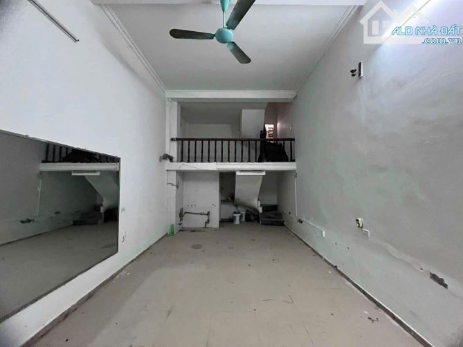 Nhà phố Khương Trung, dân xây diện tích 40m2 giá cực rẻ