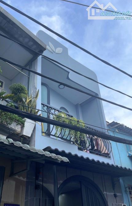 QUANG TRUNG , ÔTÔ ĐẾN CỔNG ,4X8 , NHÀ KIÊN CỐ CHỈ 3TỶ800