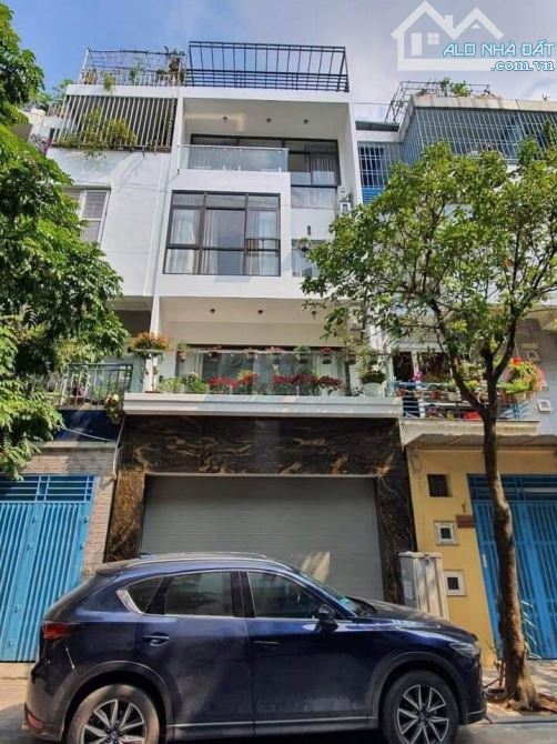 Bán nhà Mặt Phố Hoàng Ngọc Phách, Đống đa. Diện tích 60m. 6 Tầng. Mặt tiền 4,5m