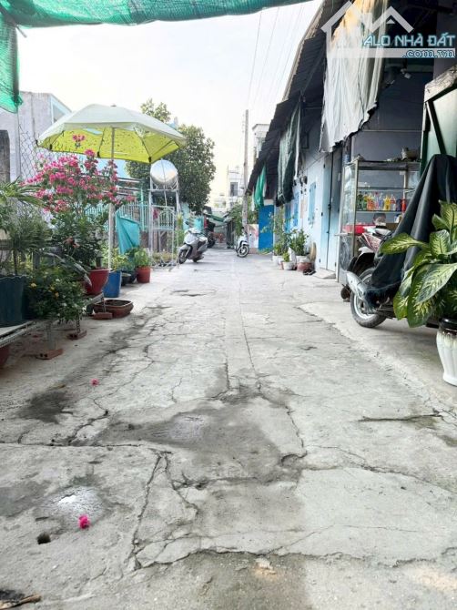 Bán đất Thạnh Lộc 27 (4m x17.5m) gần Ngã Tư Ga