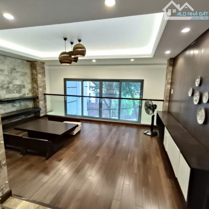 Bán nhà mặt tiền đường Trường Chinh, P13, Tân Bình. Hầm 6 tầng giá 26.9 tỷ TL