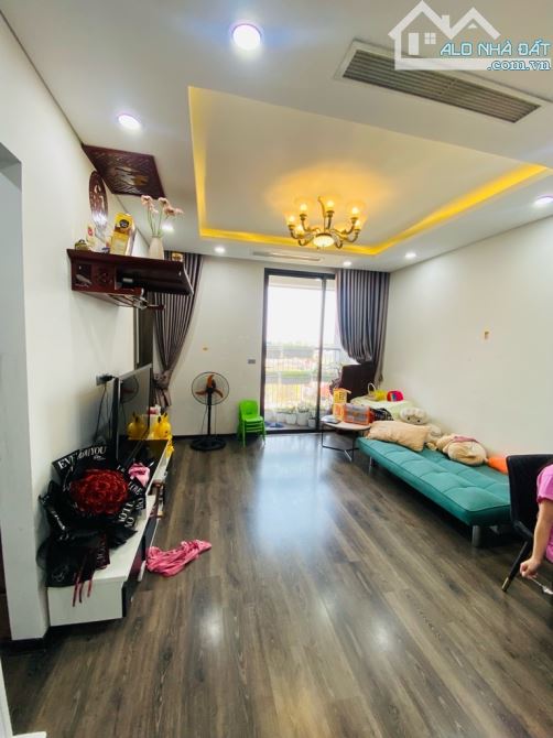 💥💥💥CĂN HỘ CC  BERRIVER  - BAN CÔNG ĐÔNG NAM-2 NGỦ-2 BAN CÔNG -LÕI LONG BIÊN - DT 80M2