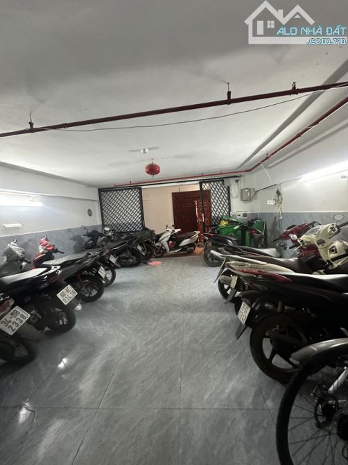 Bán CHDV Lạc Long Quân, Tây Hồ. 60m ra mặt phố, 21P, dòng tiền 100tr/th, 85m2x7T, 20 tỷ