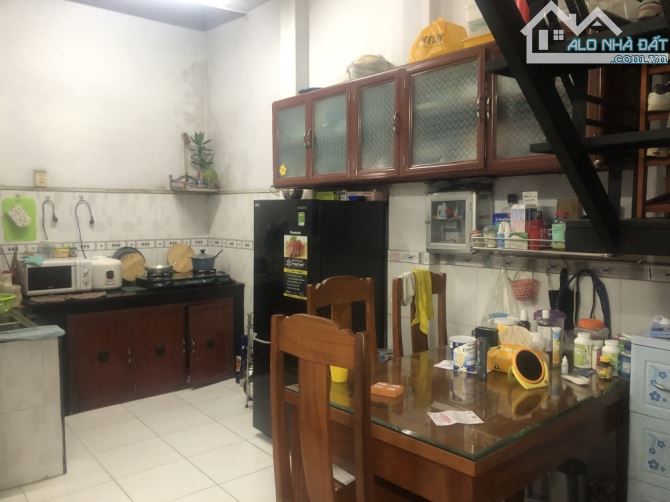 Bán nhà Hòa Hưng, Quận 10, 4.5x8.5, 4 tầng cực ngon, chỉ 3 tỷ hơn