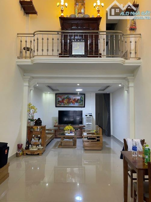 Bán nhà mặt tiền Lại Thế , Phú Thượng , Tp Huế
