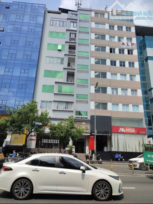 Bán tòa nhà 2 mặt tiền đường Nguyễn Văn Trỗi phường 1, Tân Bình. DT 11x15m (hầm 10 tầng)