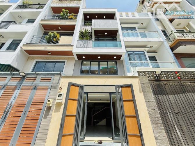 Nhà mới dọn ở liền ngay hẻm 272 Nguyễn Tiểu La, Q10 - Giá 4 tỷ 880 / 60m2(4mx15m)