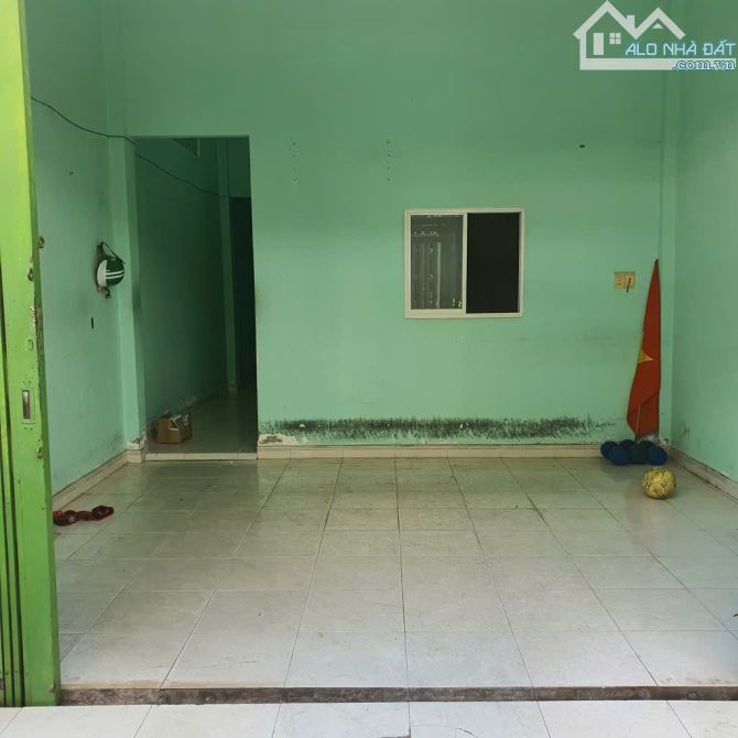 Bán nhà tại Đường Số 10, Tân Quy, trung tâm Q7, 70,5m2, nhỉnh 8 tỷ, nở hậu