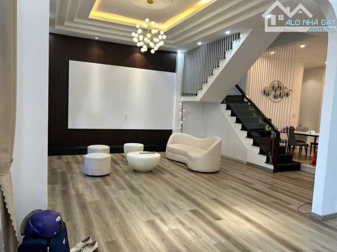📌📌📌Làm việc trực tiếp!!! cho thuê nhà 4 tầng mặt tiền view biển gần võ nguyên giáprẻ 🔥