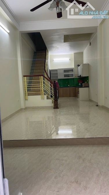 Phú Mỹ - NAM TỪ LIÊM Diện tích 37m2 5 tầng Giá 8.5 tỷ