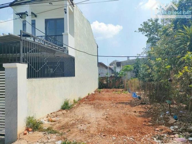 Đất Buôn Mê Thuột vị trí trung tâm phố tại hẻm 385 Lê Duẩn