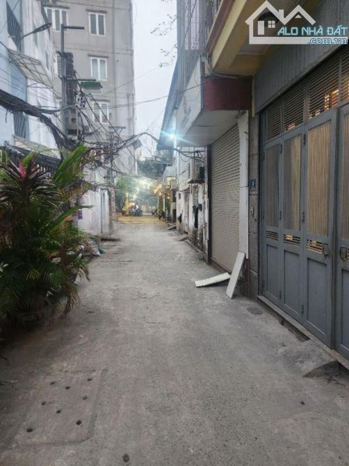 BÁN NHÀ PHÂN LÔ PHỐ CHÙA LÁNG 15 TỶ 50M MT 4.6M 5 TẦNG  Ô TÔ KINH DOANH  THOÁNG TRƯỚC SAU
