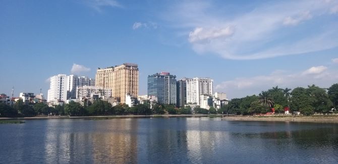 ĐẤT VÀNG PHÂN LÔ CẦN BÁN GẤP BÊN HỒ HOÀNG CẦU DT55m2- MẶT TIỀN RỘNG, Ô TÔ