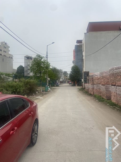 CHÍNH CHỦ GỬI BÁN LÔ GIÃN DÂN ĐỒNG NHỎ QUANG CHÂU ĐẸP KO LỖI PHONG THUỶ