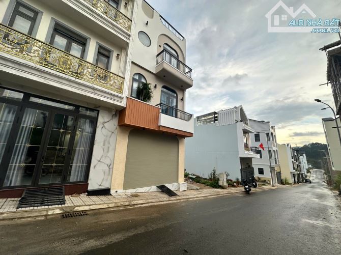 Đất KQH An Sơn mới 87m2 ngang 5m đường nhựa vỉa hè oto tránh nhau