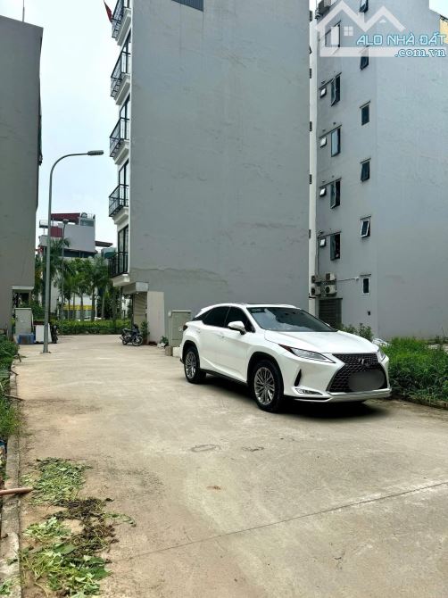 PL TDC NGỌC THUỴ 42M MT 4.2m OTO TRÁNH SỔ ĐẸP NGON CHÍNH CHỦ BÁN GẦN CÔNG VIÊN