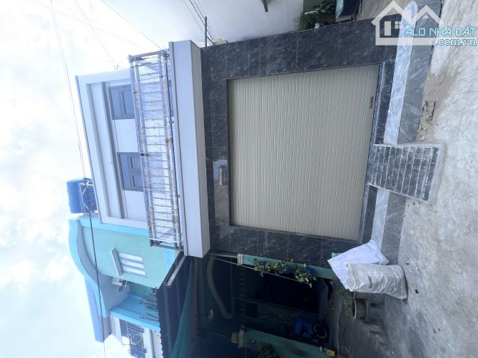 Bán Nhà Gần Chợ Tân Hương - 2 Tầng - Giá : 3,75 Tỷ , Q. Tân Phú