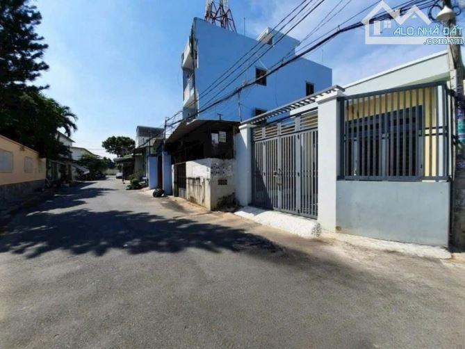 Nhà MT kinh doanh Trung Mỹ Tây 2A đường 10M thông chỉ 5 tỷ