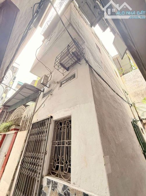 Bán nhà Dương Văn Bé   19/23 m-4 tầng -4,3 tỷ   Nhà vài bước ra phố,lô góc thoáng sáng,