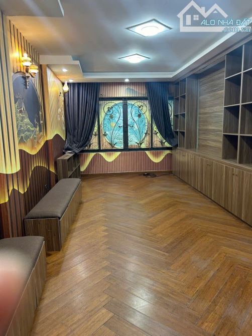 Bán nhà lô góc mặt phố Trung Phụng, Đống Đa, tiện kinh doanh, 9 tầng 48m2 giá 34 tỷ