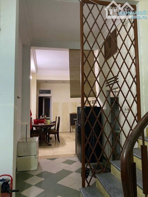 Cho thuê nhà 3tâng x 80m2 MT đường Hải Phòng,Hải Châu,Đà Nẵng _14tr