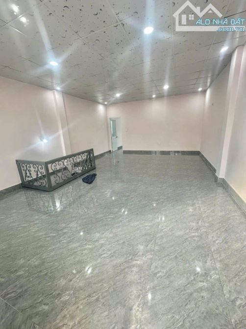 BÁN căn gác lửng Đinh Công Tráng.  CHỈ 1590 là có ngay nhà phố cổ!