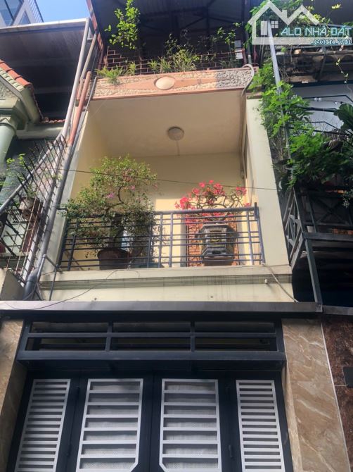 BÁN NHÀ GIA THỤY - 72M² - 3 TẦNG - Ô TÔ TRÁNH - NGÕ THÔNG NÔNG - 13.4 TỶ (TL)