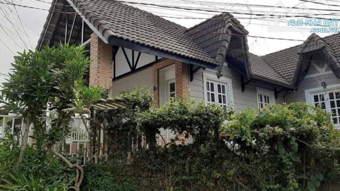 BÁN VILLA XINH YÊU ĐÀ LẠT, VẠN HẠNH, THIẾT KẾ THEO KIỂU SÂN VƯỞN CHÂU ÂU 14 TỶ Ạ