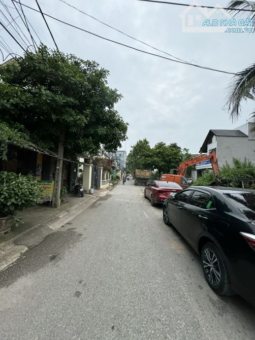 Cần bán 68,3m đất đẹp tại Phụng công