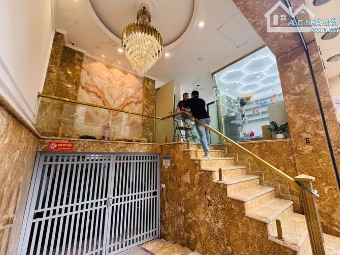 Bán nhà mặt phố 19/5 KĐT văn quán quận hà đông kinh doanh dt105m 7 tầng mt5m giá 26,6 tỷ