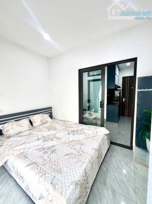 Bán Tòa CHDV Trần Quốc Vượng, Thu 60 Triệu/Th, 58m², 13 Phòng, 6 Tầng, Ngõ Thông, PCCC