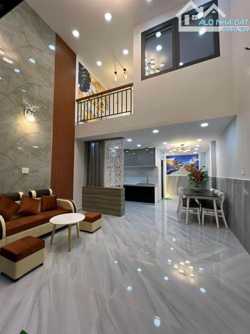 Bán nhà HXH đường Cống Lở, P15, quận Tân Bình. DT: 37m2 x 5 tầng -4,4x 8,5 Giá 6.27 tỷ TL