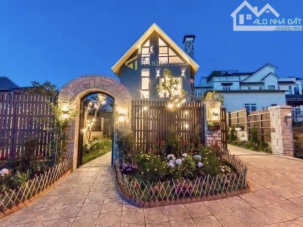 Cấn bán căn Villa sân vườn siêu xinh tại An sơn P4 đà lạt giá 28 tỷ