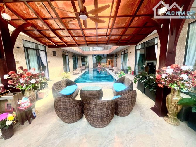 BÁN CĂN GÓC VILLA 2 TẦNG 440M2 GẦN BIỂN MỸ KHÊ ĐÀ NẴNG