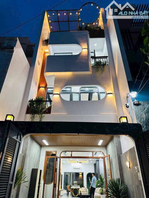 Chính chủ bán nhà 1 Trệt 3 Lầu Đường Thạnh Xuân 25- Phường Thạnh Xuân Quận 12