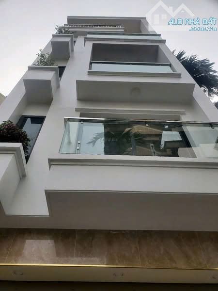 Bán nhà Doãn Kế Thiện Cầu Giấy Phân Lô Ô Tô Đỗ Cửa 45m 11.3tỷ 5tầng