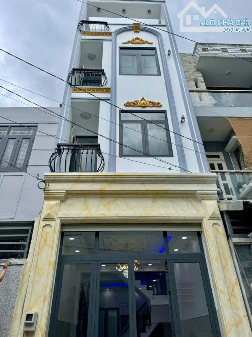 Nhà Hẻm Ô tô Đường Số 4, 4Lầu, 4 P.Ngủ, Sổ Hồng Hoàn Công đầy đủ - 5.2 tỷ (T.Lượng)