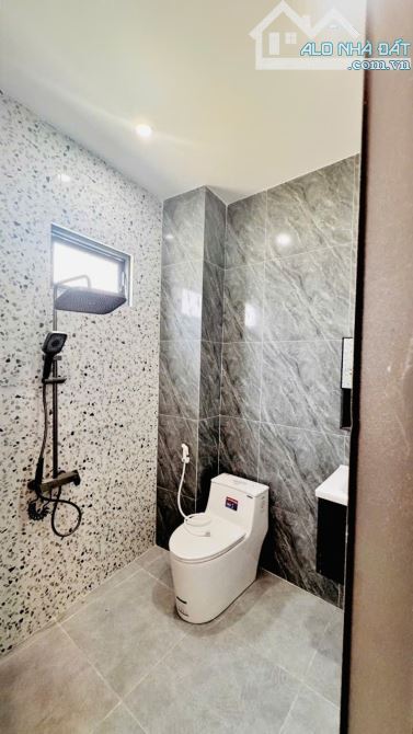 Bán nhà lầu đúc Diên Điền 71m2 3pn 2wc