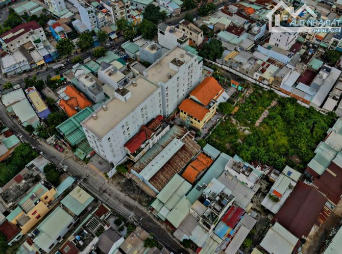 2600m2 đất có thổ cư 3MT đường 20m trục Nguyễn Văn Quá