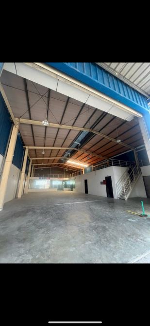 Cho thuê kho xưởng 375m2 đường Hương Lộ 2 giá 25 triệu
