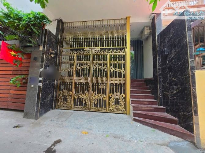 Bán nhà Võ Chí Công, toà căn hộ dịch vụ 9 tầng, ô tô đỗ cửa 85m2 giá 35 tỷ