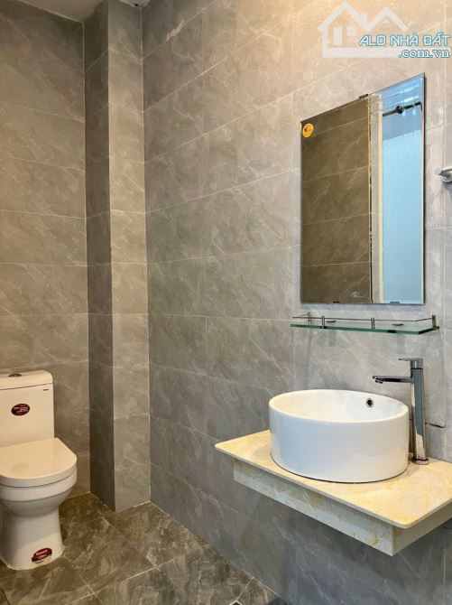 Bán gấp nhà KQH Phan Đình Phùng 6ty5 còn 5ty7 khu trung tâm đầy đủ tiện nghi.