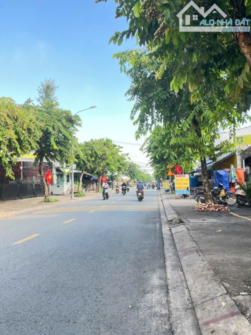 Bán gấp đất 2 mặt tiền đường song hành 635m2 chỉ 36 tỷ Xã Tân Xuân Huyện Hóc Môn