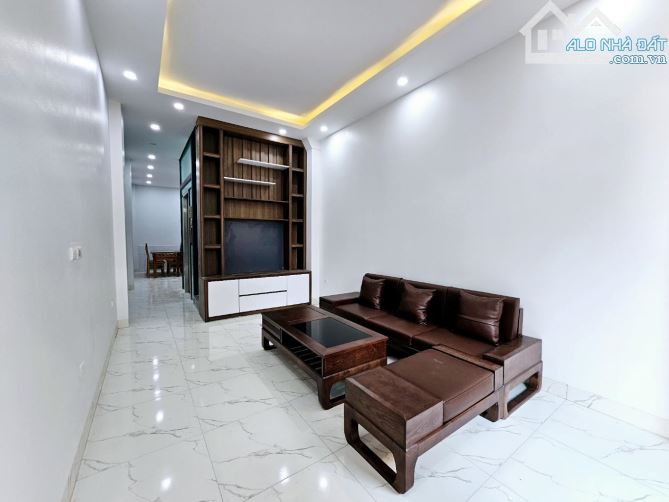 Bán nhà phố An Đào C - Thang máy, 5 tầng, 6 ngủ, ngay cạnh Vinhomes OCP 1 - 6.15 tỷ