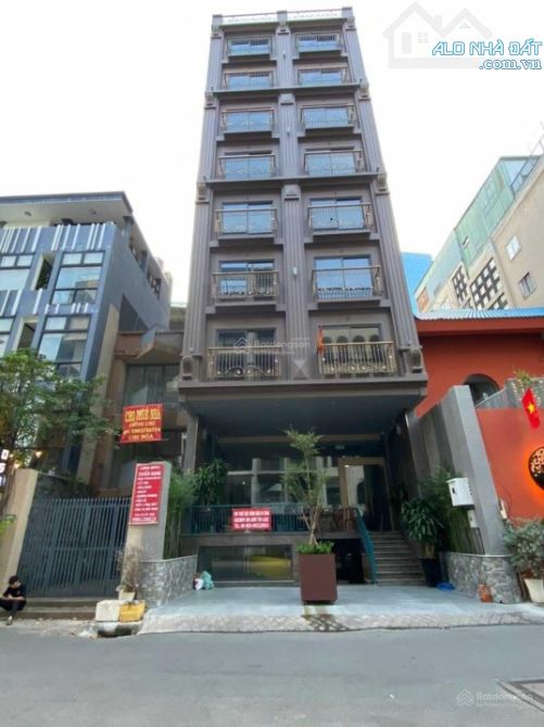 Bán nhà mặt tiền Lê Quang Định - Q. Bình Thạnh - DT: 11x27m - hầm 8 tầng - HĐT 300tr/th