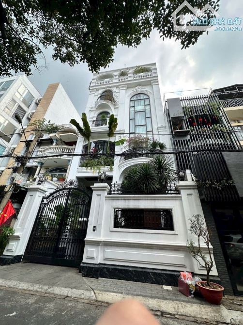 Đất Hiếm Trung Tâm Bình Thạnh – Xây Dựng Được Hầm 9 Tầng - Ngang 8m - Giá chỉ 39 tỷ TL