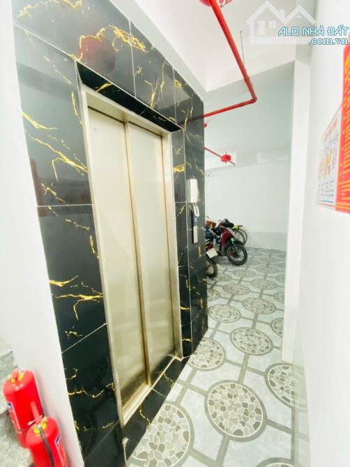 BÁN CCMN THANH XUÂN. NHÀ MỚI 39/43m 8T DOANH THU 600tr/NĂM, GIÁ 8,8 TỶ.