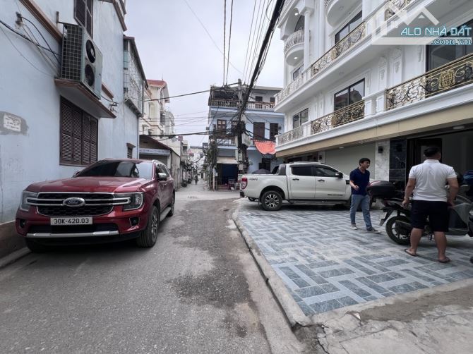 BÁN NHÀ LÔ GÓC SIÊU ĐẸP – TƯ ĐÌNH, LONG BIÊN – 6 TẦNG THANG MÁY – NGÕ Ô TÔ THÔNG – KD