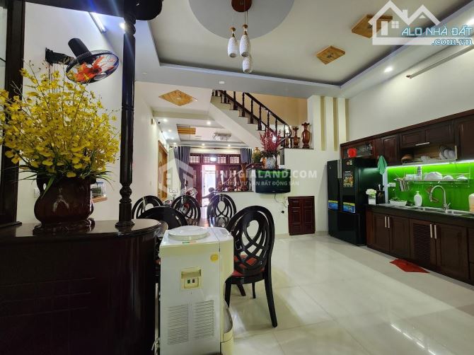 BÁN NHÀ 1 TRỆT 2 LẦU – BÌNH GIÃ, P.8, TP. VŨNG TÀU